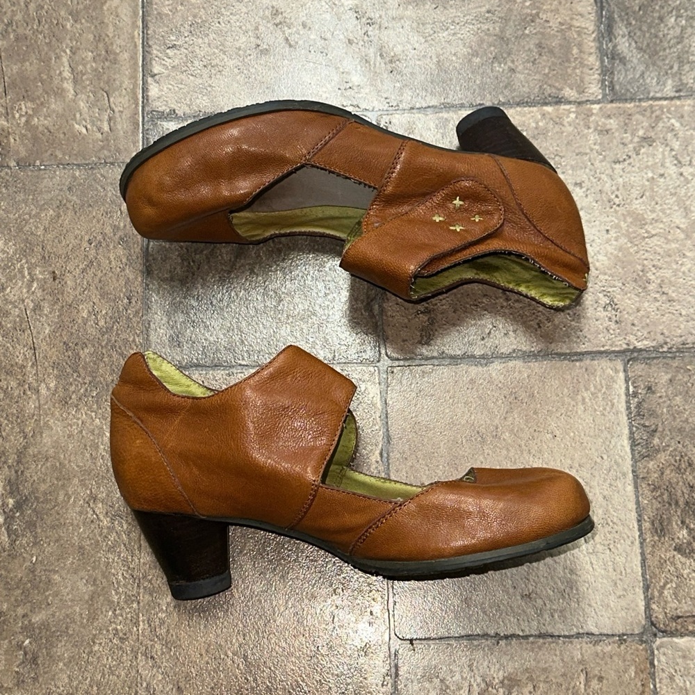 Esska Size 36